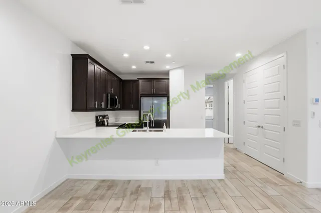 $2,100 | 4117 East Pinto Drive, Gilbert, AZ 85296