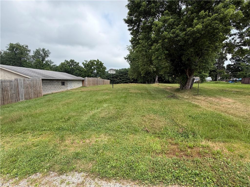 256 Leckrone-Highhouse Road McClellandtown, PA 15458 - Photo 6 of 27