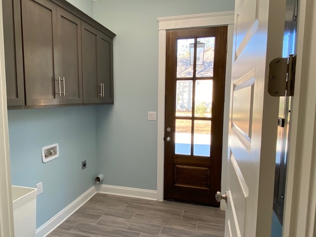11036 Redfern Road Daphne, AL 36526 - Photo 13 of 25 Laundry Room