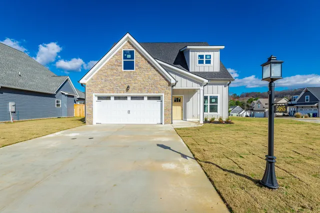 $2,850 | 5085 Oop Road, Unit 34, Chattanooga, TN 37416