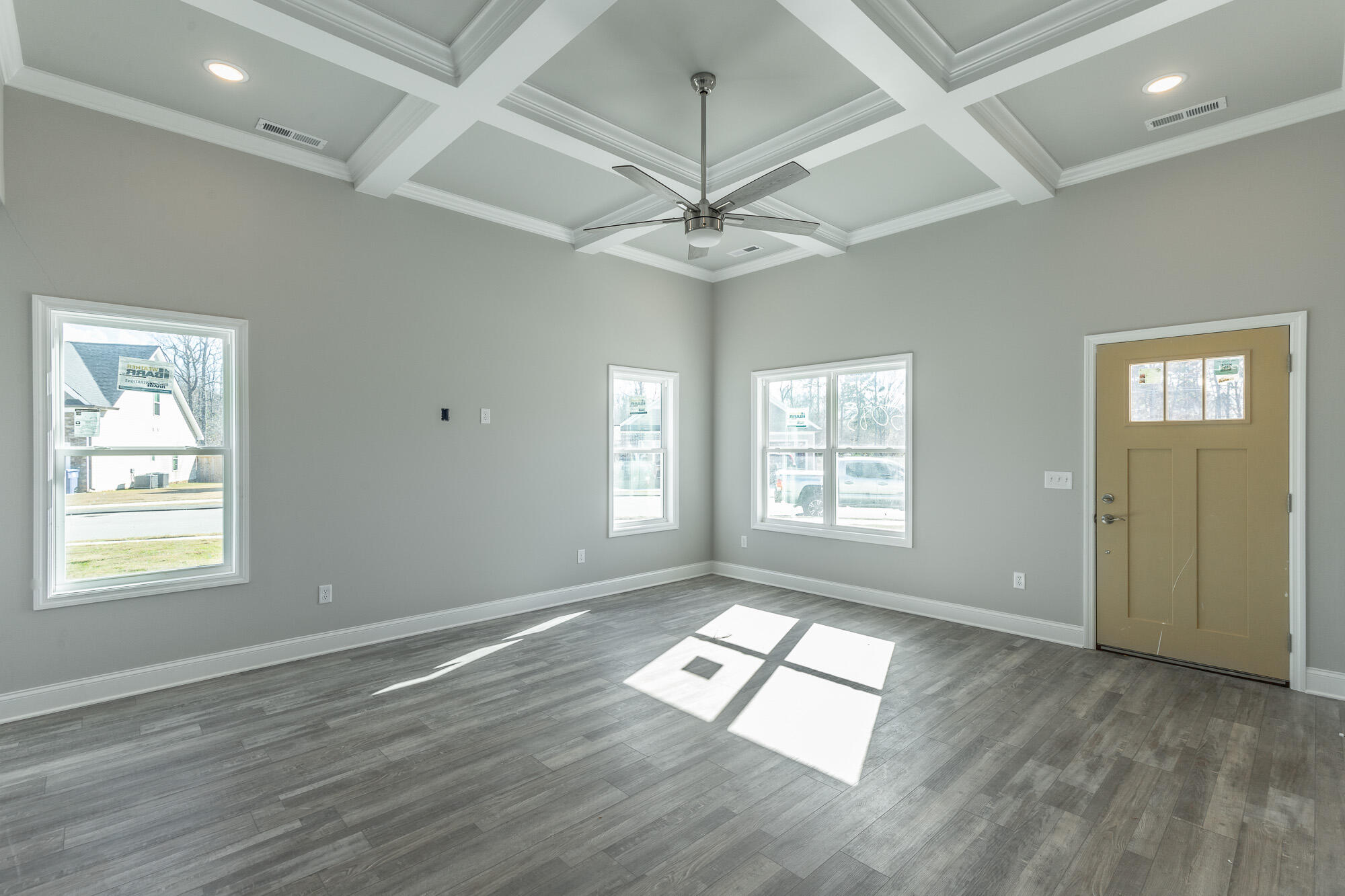 5085 Oop Road, Unit 34 Chattanooga, TN 37416 - Photo 4 of 42 Living Room