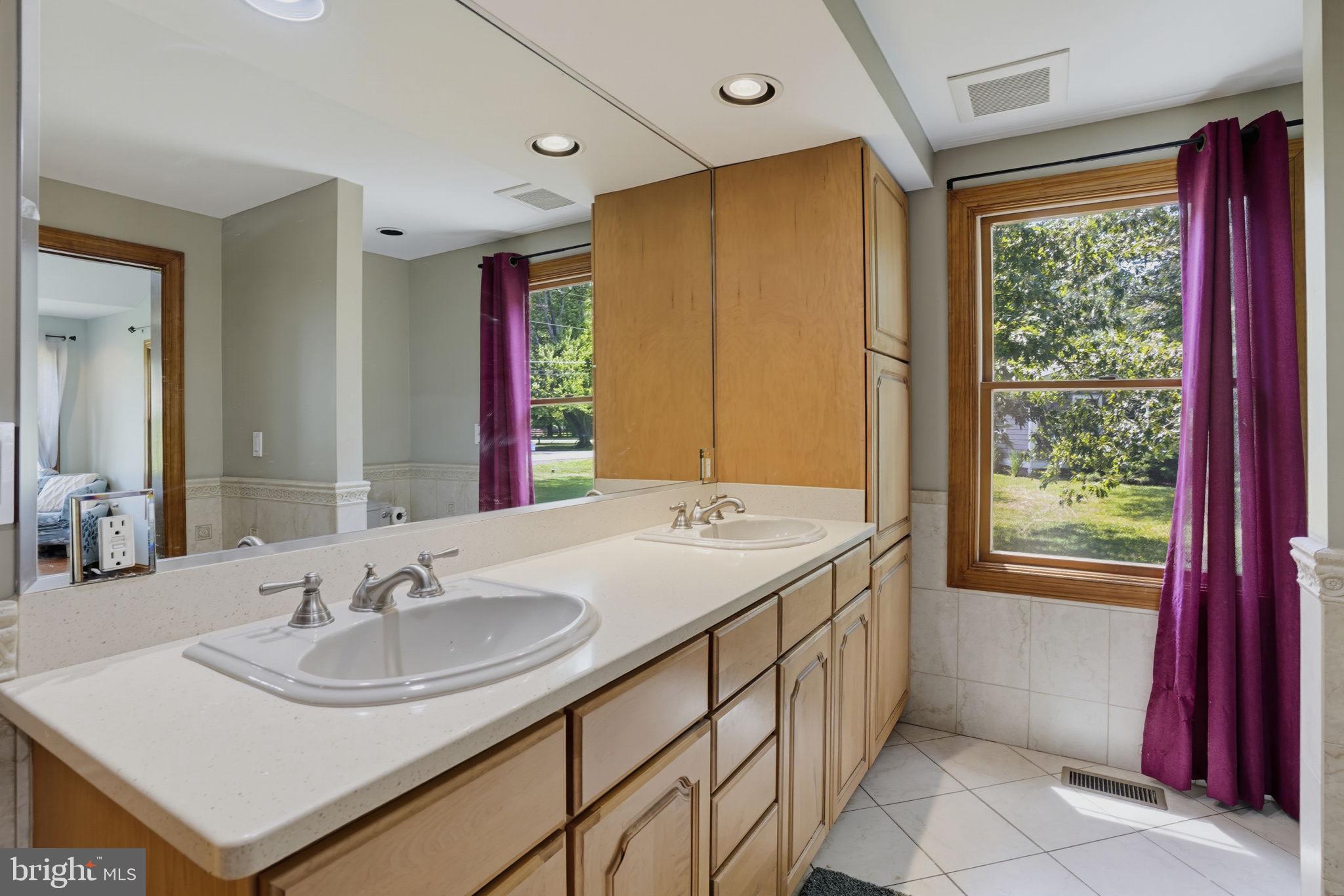 1161 Steamboat Road Shady Side, MD 20764 - Photo 15 of 37 Primary bathroom