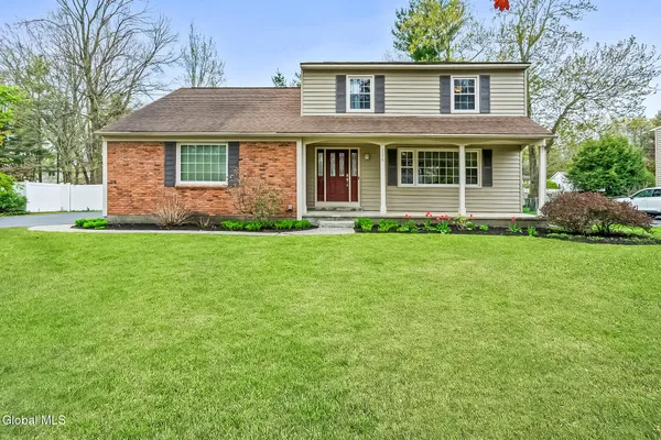 $475,000 | 3278 Marilyn Street, Guilderland, NY 12303