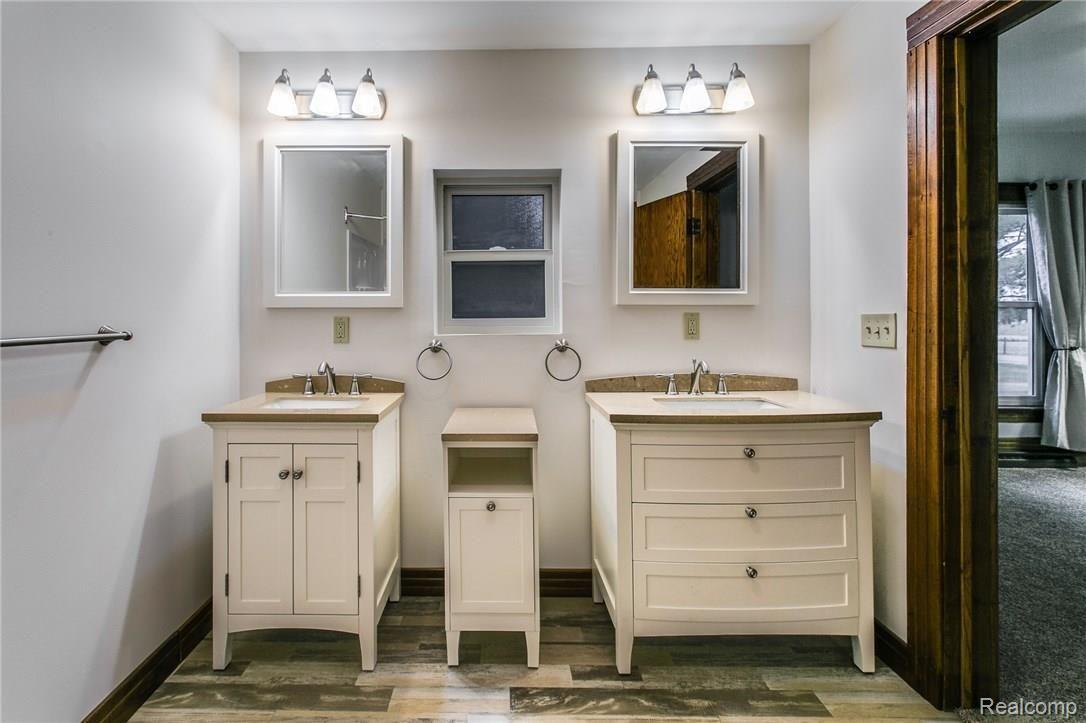 6094 Jeddo Road Jeddo, MI 48032 - Photo 12 of 24 MASTER BATH LOOKS LIKE IT CAME STRAIGHT OUT OF A MAGAZINE!!
