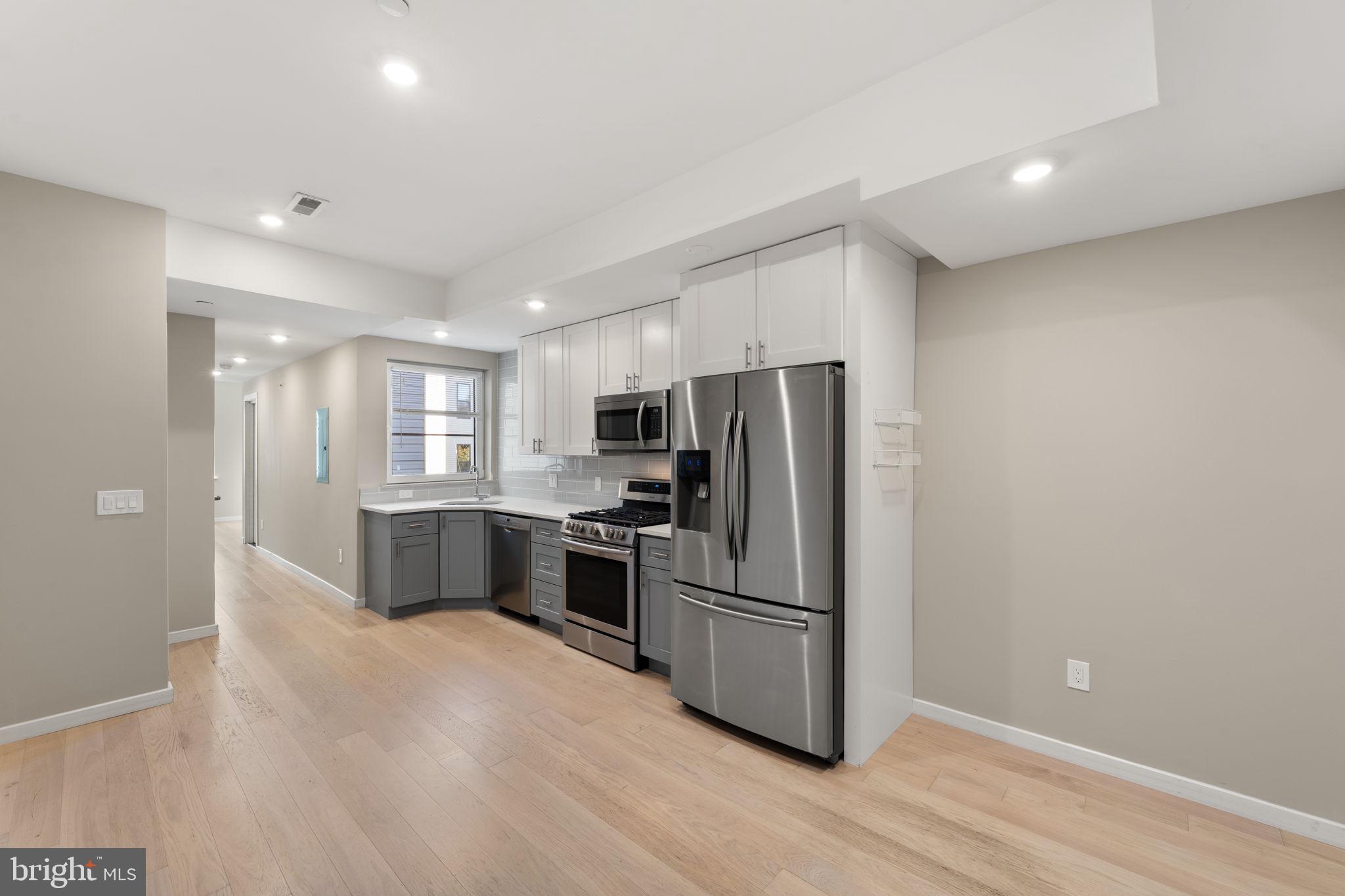 2110 Master Street, Unit B Philadelphia, PA 19121 - Photo 6 of 20 Gallery Image 6
