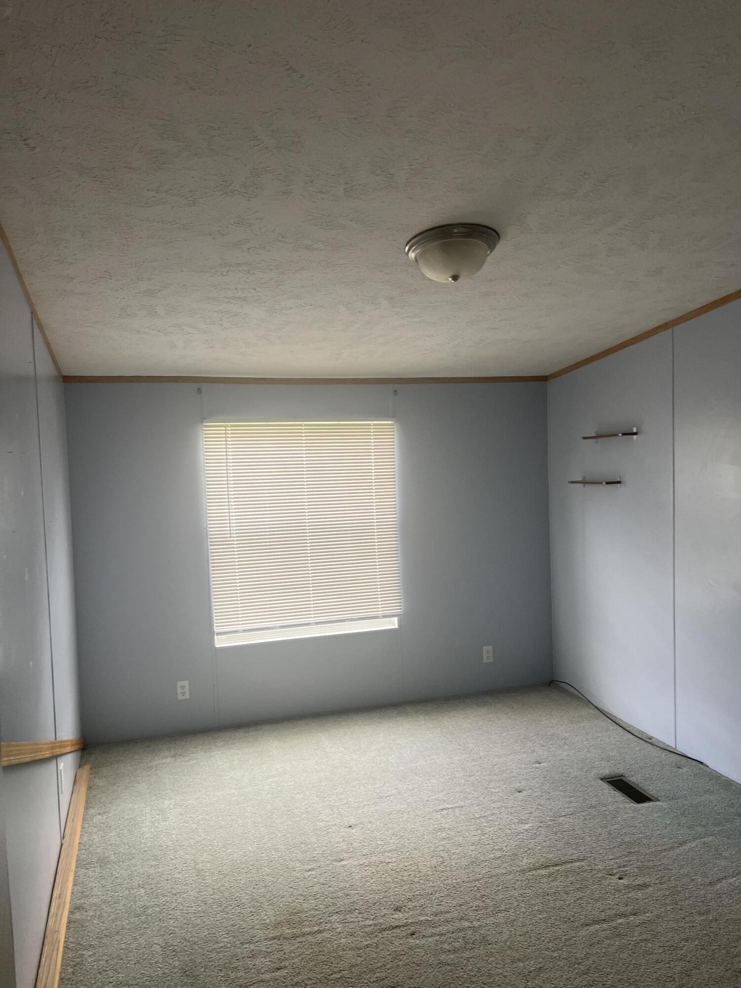 905 Division Road Albany, KY 42602 - Photo 15 of 18 albany sm bed