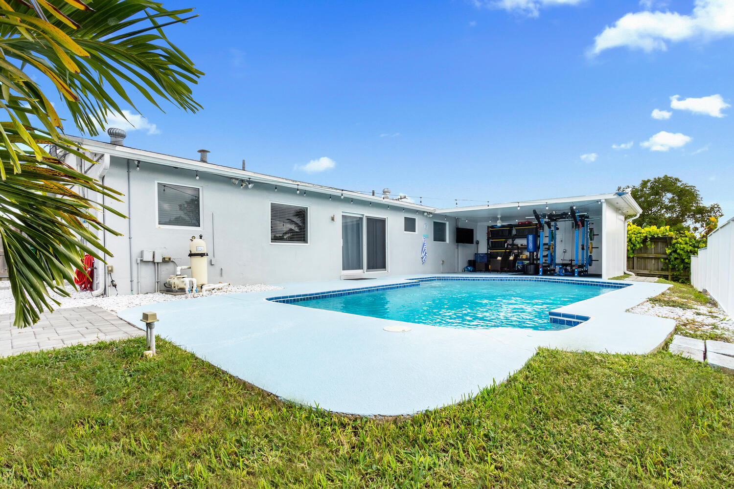 925 East River Drive Margate, FL 33063 - Photo 23 of 28 Pool/Backyard