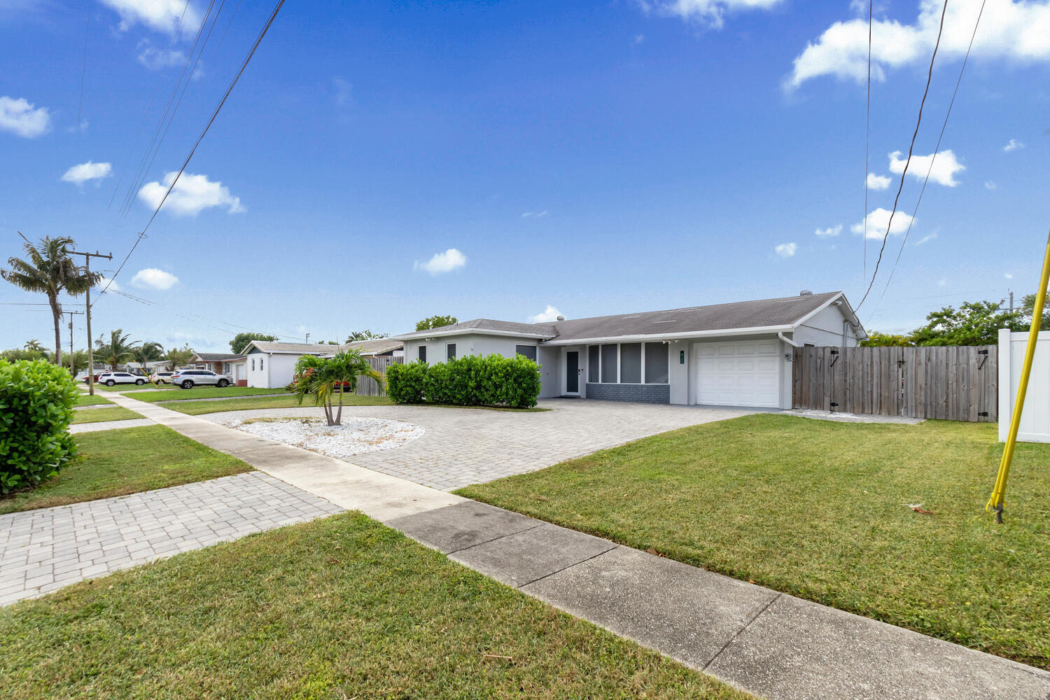925 East River Drive Margate, FL 33063 - Photo 3 of 28 Front