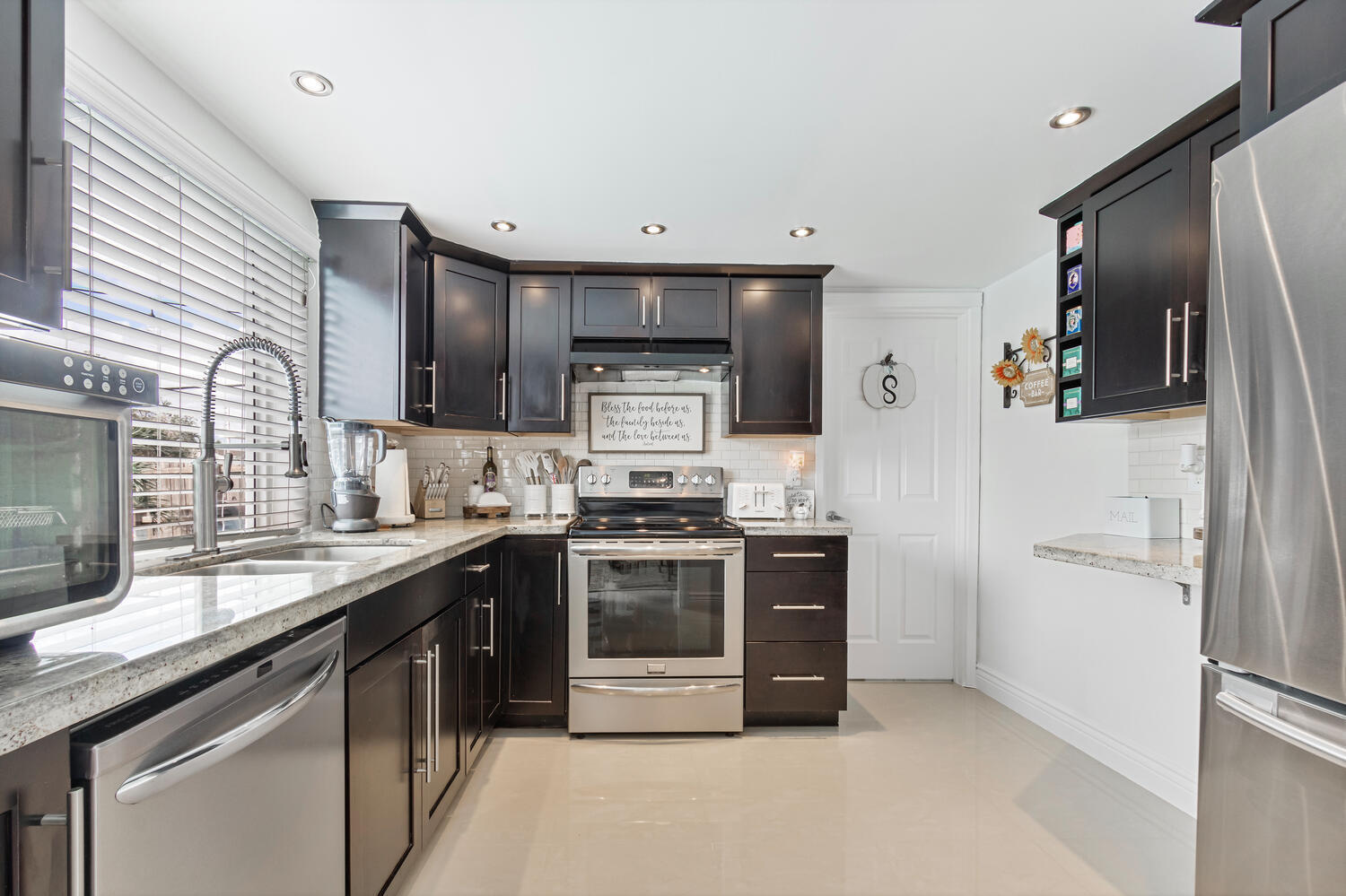 925 East River Drive Margate, FL 33063 - Photo 10 of 28 Kitchen