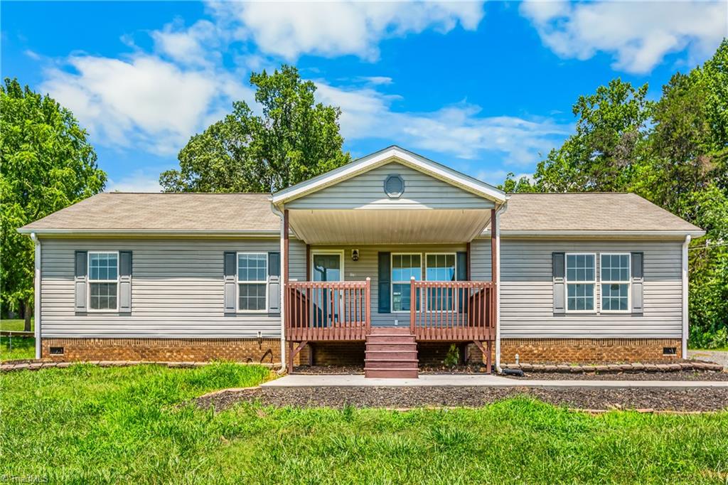 173 Old Lowgap Road Mount Airy, NC 27030 - Photo 2 of 43 Gallery Image 2