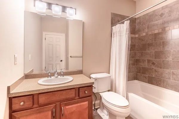 $3,500 | 9 Hidden Creek Court, Amherst, NY 14221