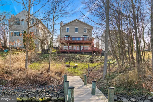 $935,000 | 806 North Shore Drive, Glen Burnie, MD 21060