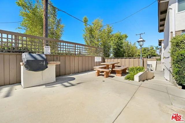 $650,000 | 4591 Inglewood Boulevard, Unit 3, Culver City, CA 90230