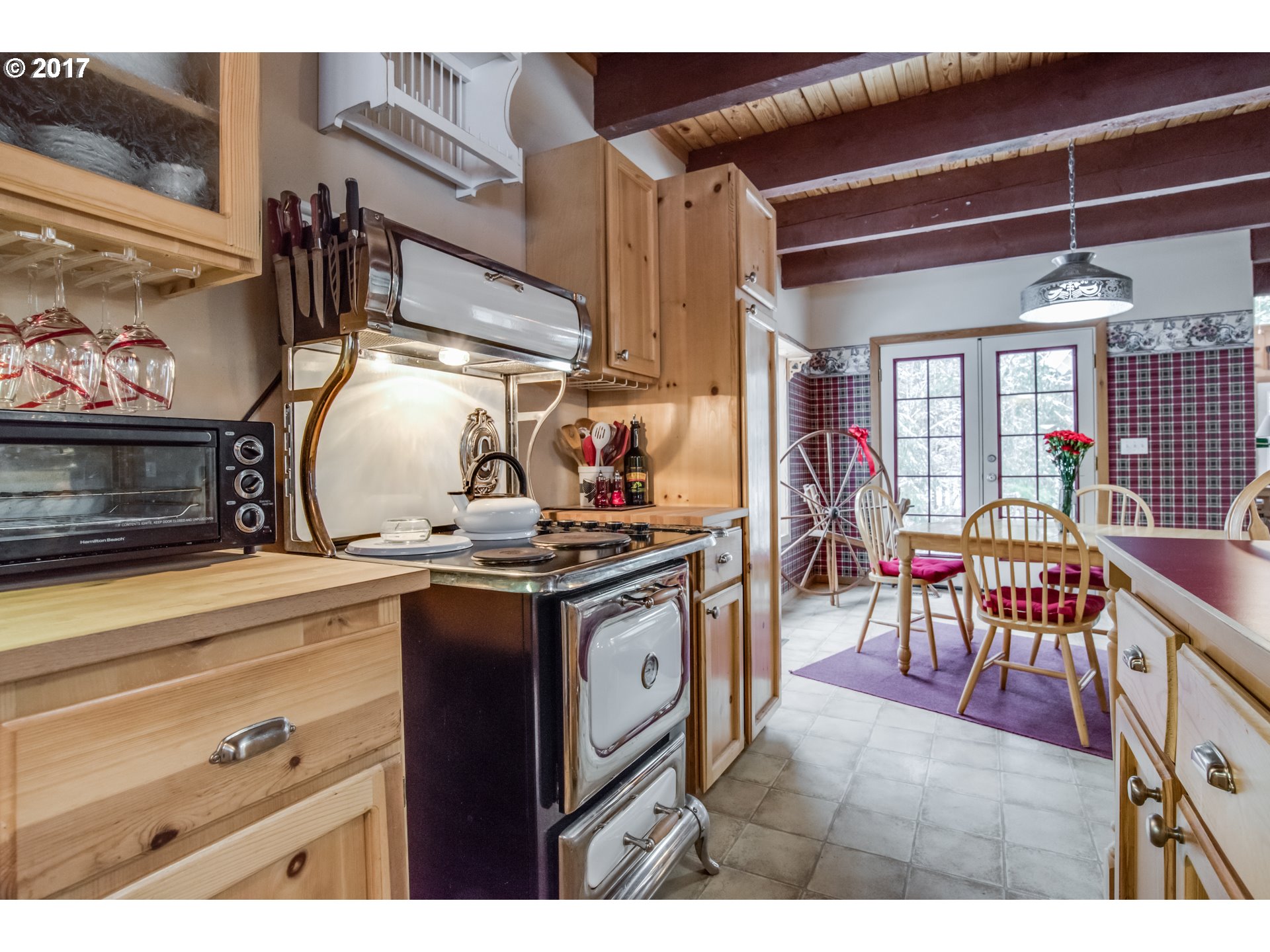 262 Cedar Creek Road Carson, WA 98610 - Photo 4 of 32 Gallery Image 4