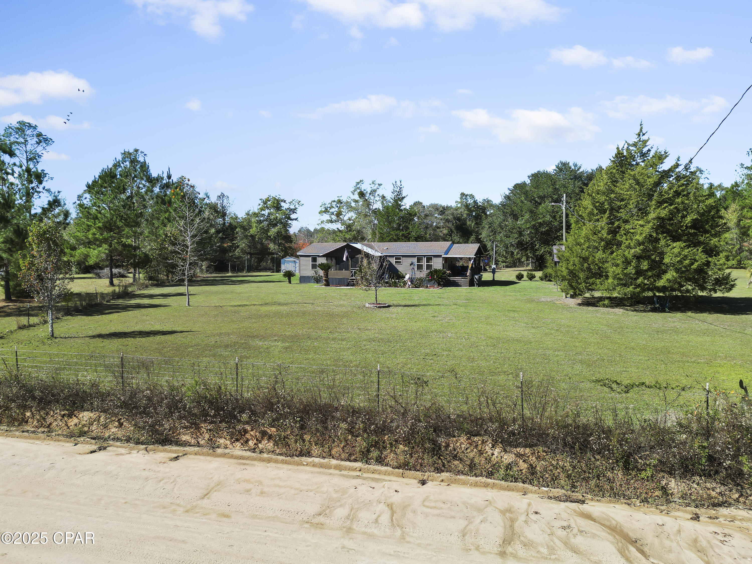 2189 Wilimar Road Cottondale, FL 32431 - Photo 17 of 55 Gallery Image 17
