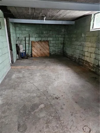 $1,400 | 471 Kimlyn Avenue, Irwin, PA 15642