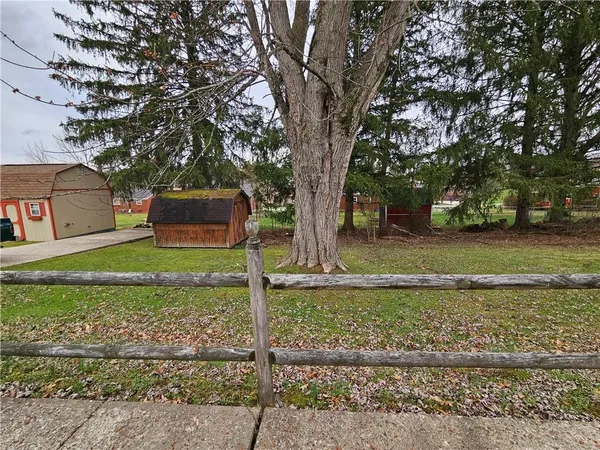 $1,400 | 471 Kimlyn Avenue, Irwin, PA 15642