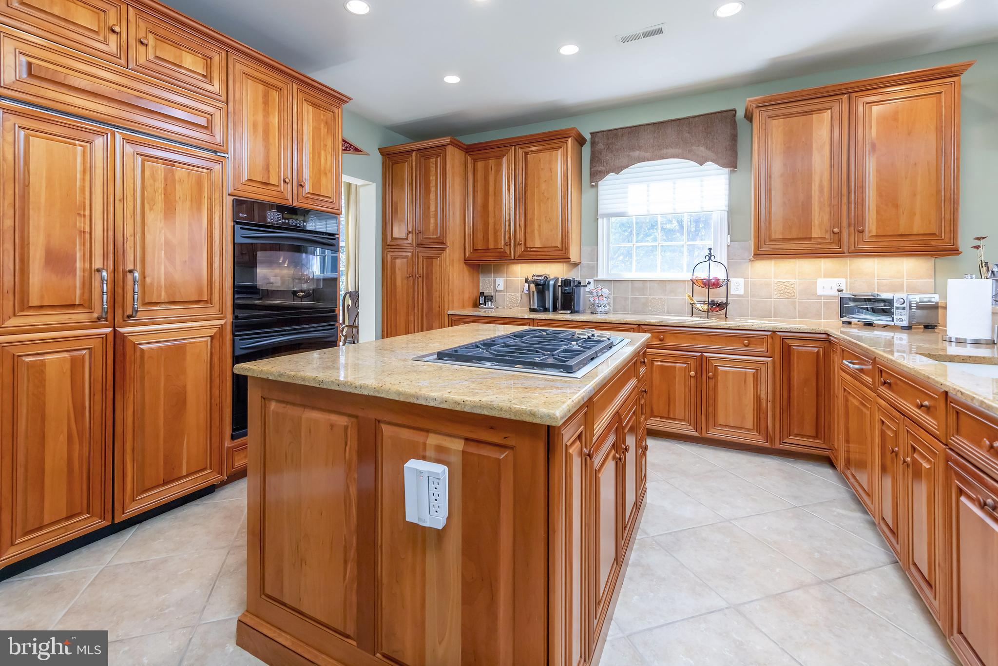 8 Your Host Circle Cinnaminson, NJ 08077 - Photo 10 of 37