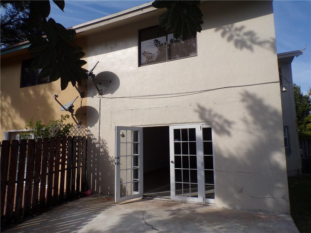 3806 Simms Street Hollywood, FL 33021 - Photo 5 of 52 Photo 5