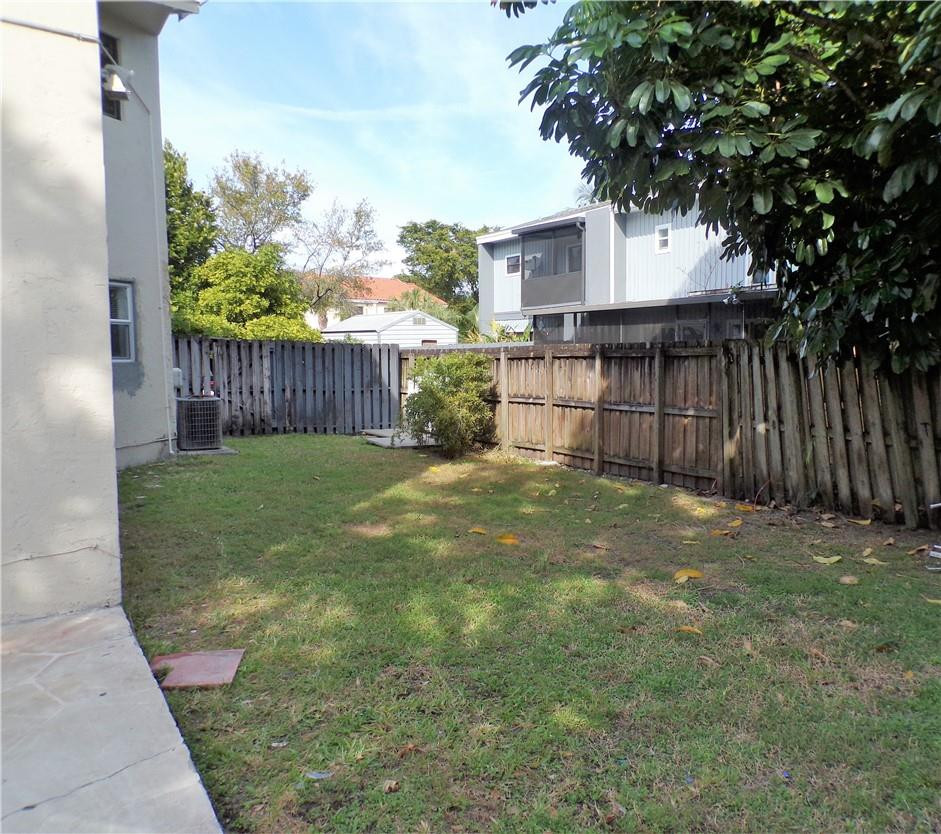 3806 Simms Street Hollywood, FL 33021 - Photo 7 of 52 Photo 7