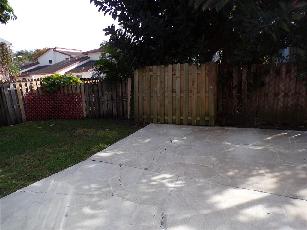 3806 Simms Street Hollywood, FL 33021 - Photo 8 of 52 Photo 8