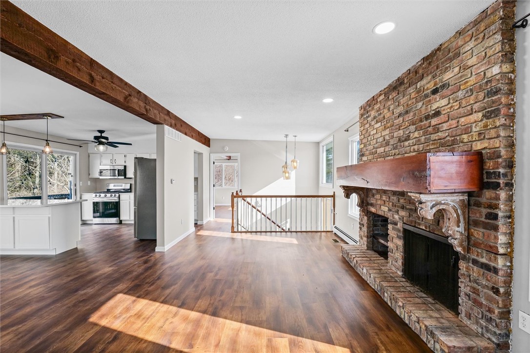 8006 East 3170 N Road Potomac, IL 61865 - Photo 14 of 48 Gallery Image 14