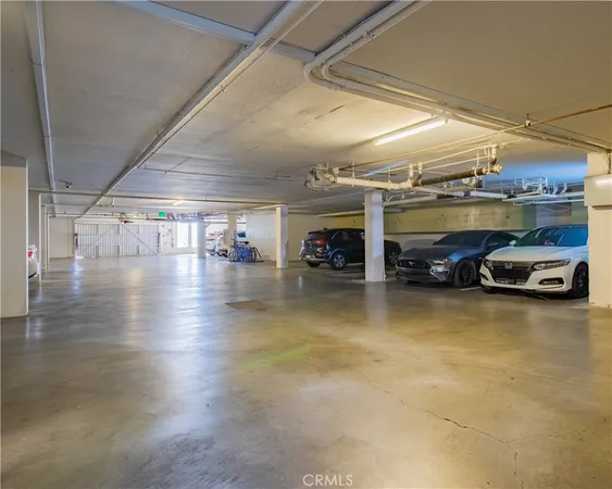$3,100 | 420 Redondo Avenue, Unit 103, Long Beach, CA 90814