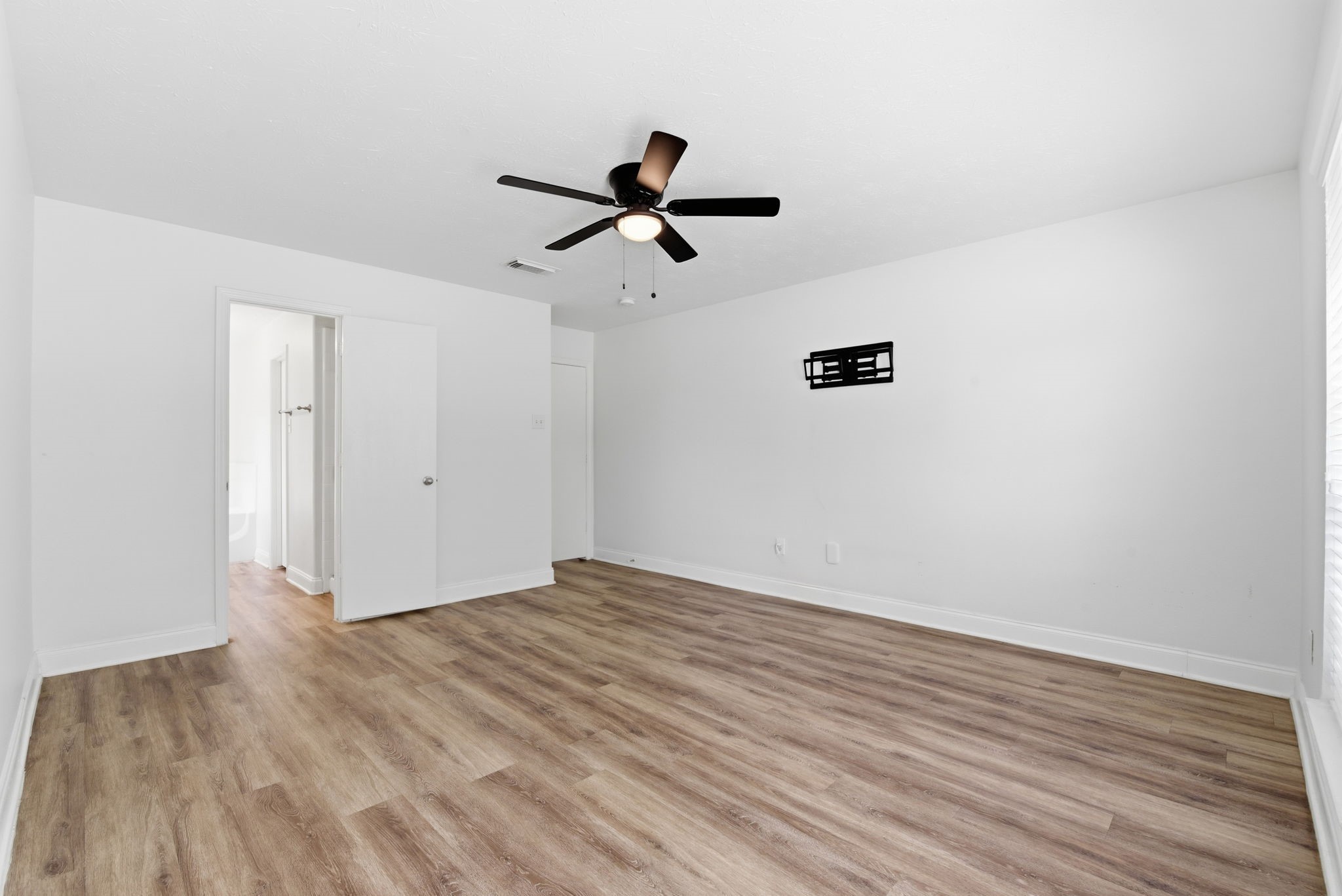 19013 Hammer Lane Porter, TX 77365 - Photo 25 of 35 wooden floor in an empty room