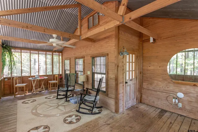 a view of a livingroom with furniture