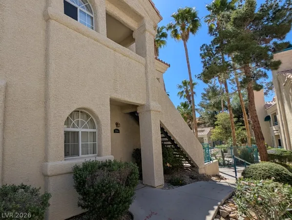 $1,600 | 2251 Wigwam Parkway, Unit 2114, Henderson, NV 89074
