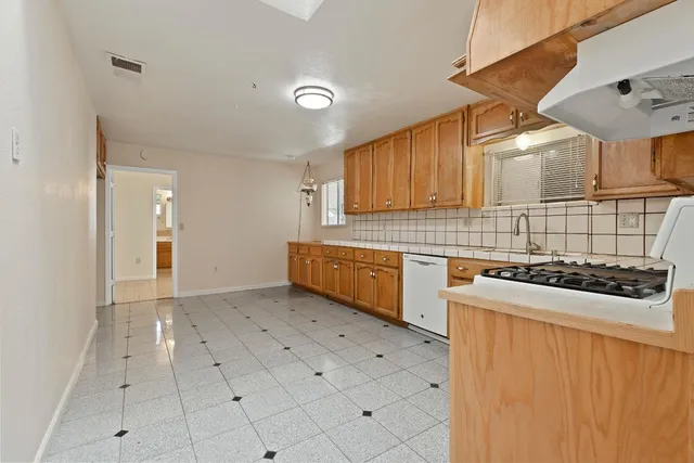 $429,888 | 2100 3rd Street, Hughson, CA 95326