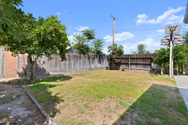 $429,888 | 2100 3rd Street, Hughson, CA 95326