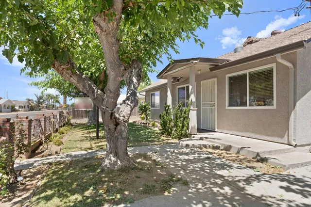 $429,888 | 2100 3rd Street, Hughson, CA 95326