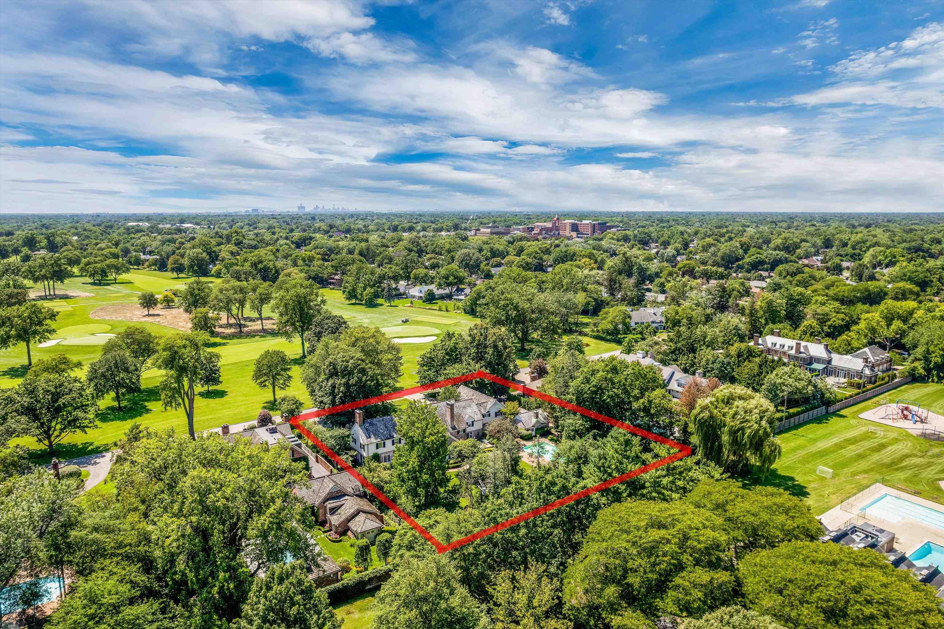382 Provencal Road Grosse Pointe, MI 48236 - Photo 85 of 95 50155244-a02a5b33-3fac-4447-8680-7330ac6f8bb4.JPG