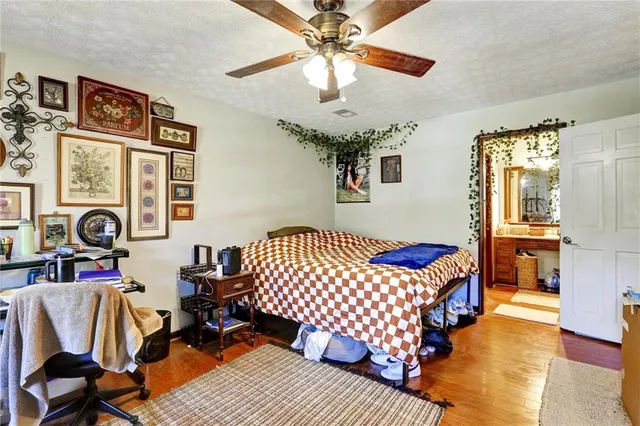 $480,000 | 4806 Dean Lane Southwest, Lilburn, GA 30047