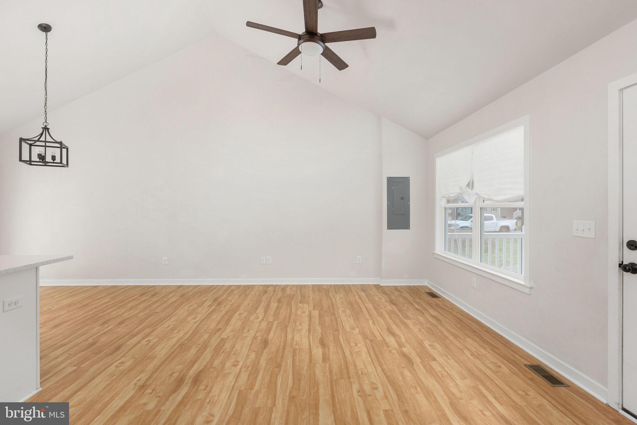 73 Azalea Way Colonial Beach, VA 22443 - Photo 23 of 48