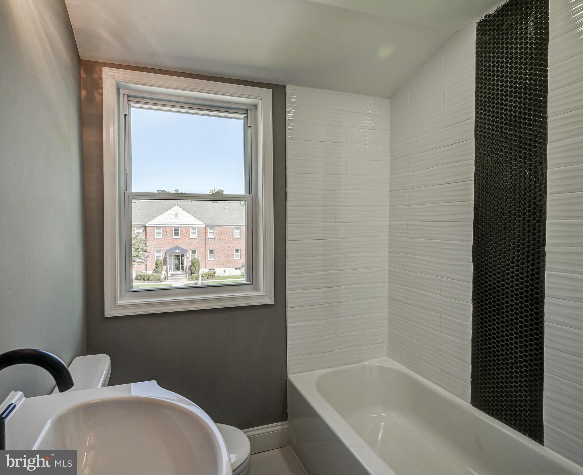 1805 Ramblewood Road Baltimore, MD 21239 - Photo 33 of 44