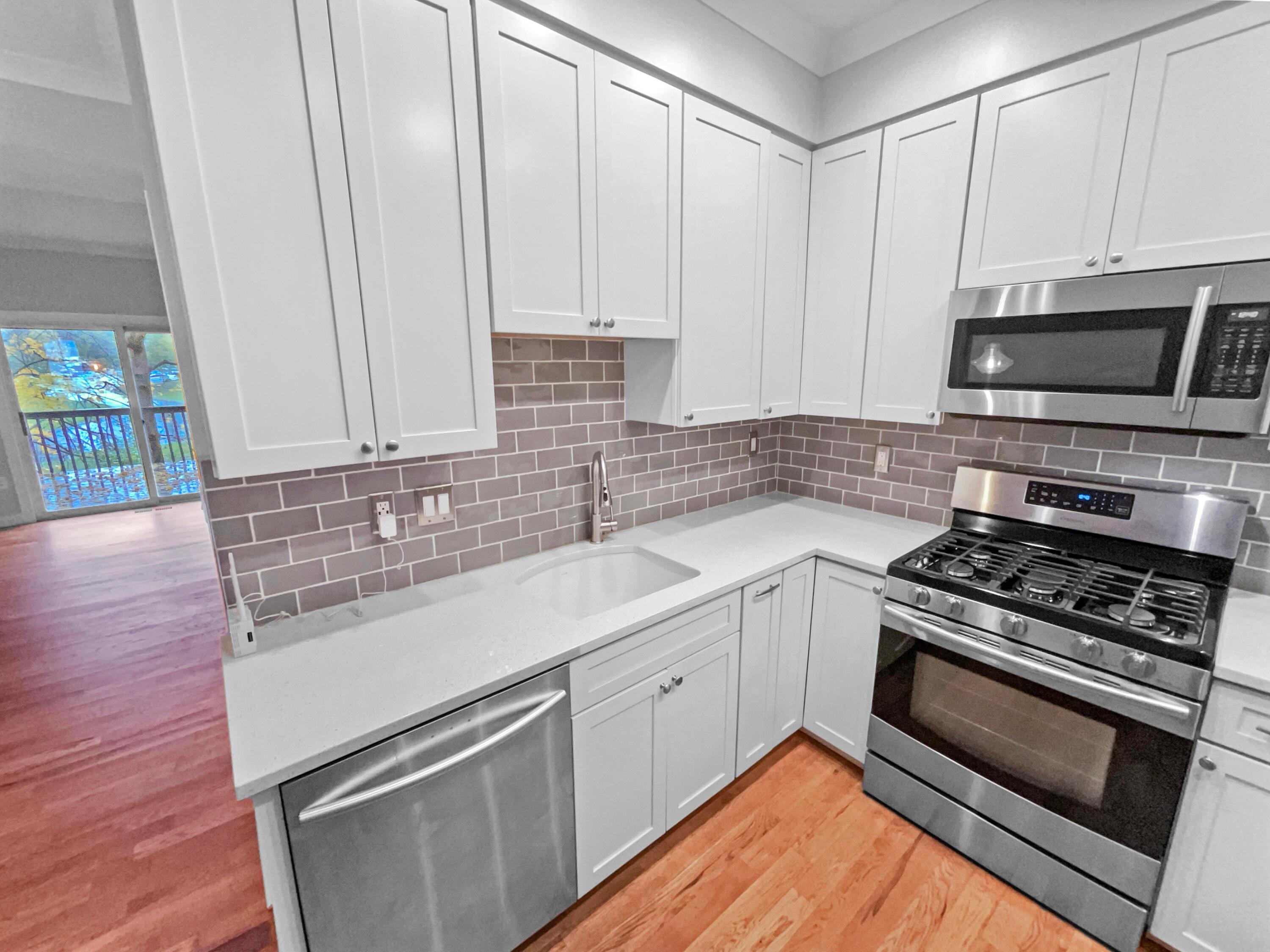 3066 Ravine Pointe Drive Columbus, OH 43231 - Photo 9 of 24 photo_09