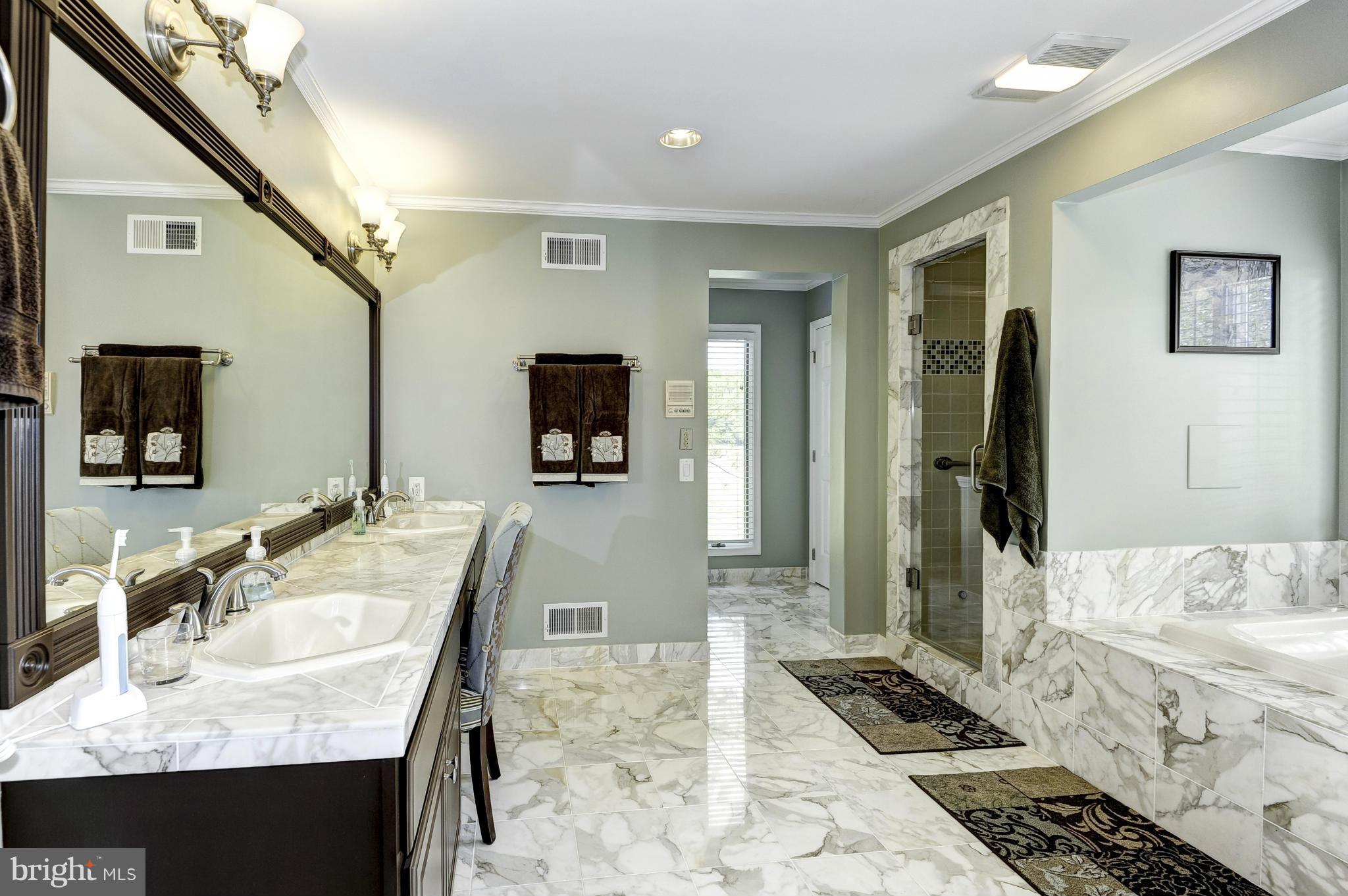 22701 Wildcat Road Germantown, MD 20876 - Photo 17 of 30 Second view of owners bath