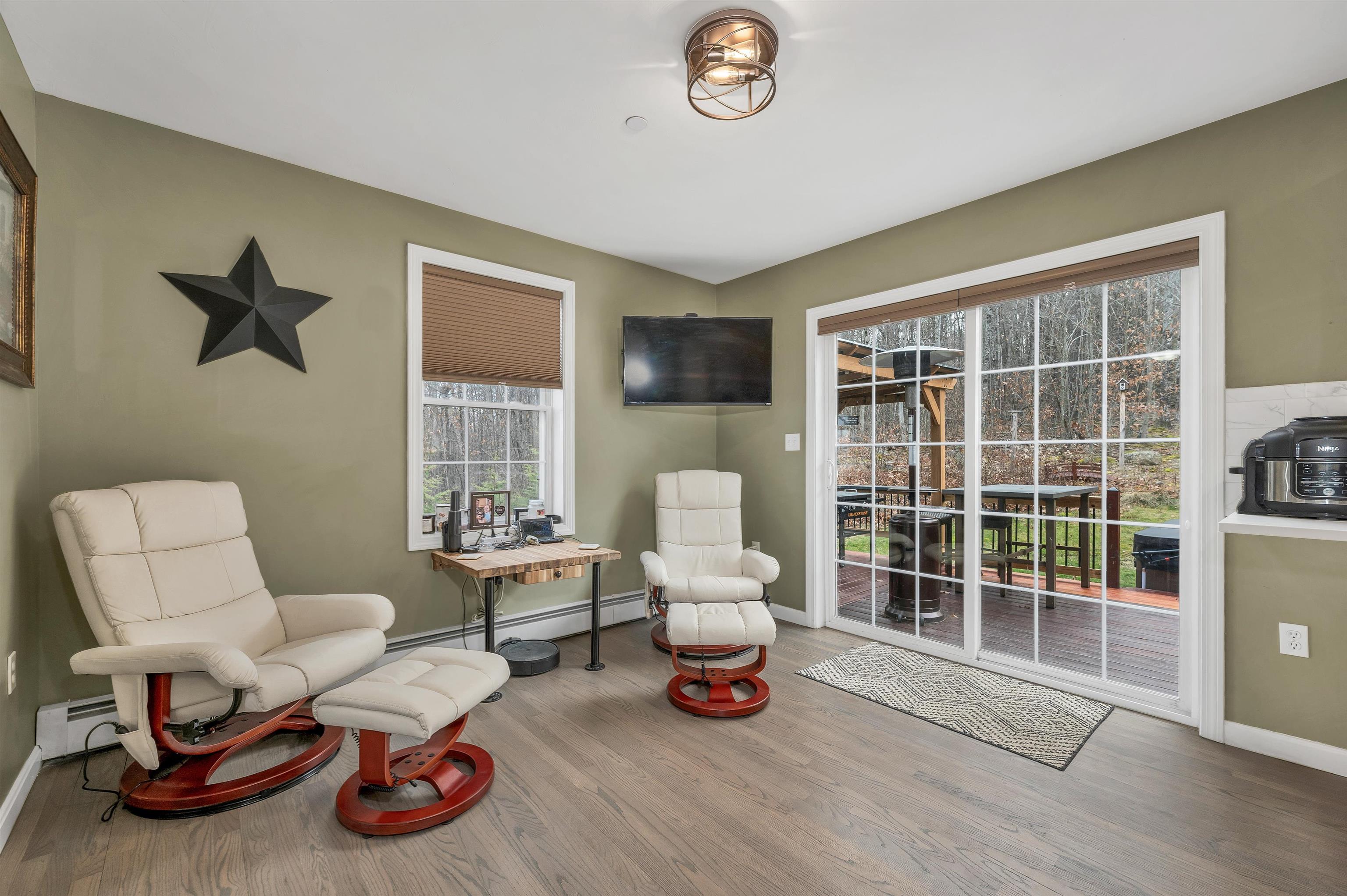 31 Canterbury Crossing Northfield, NH 03220 - Photo 7 of 42