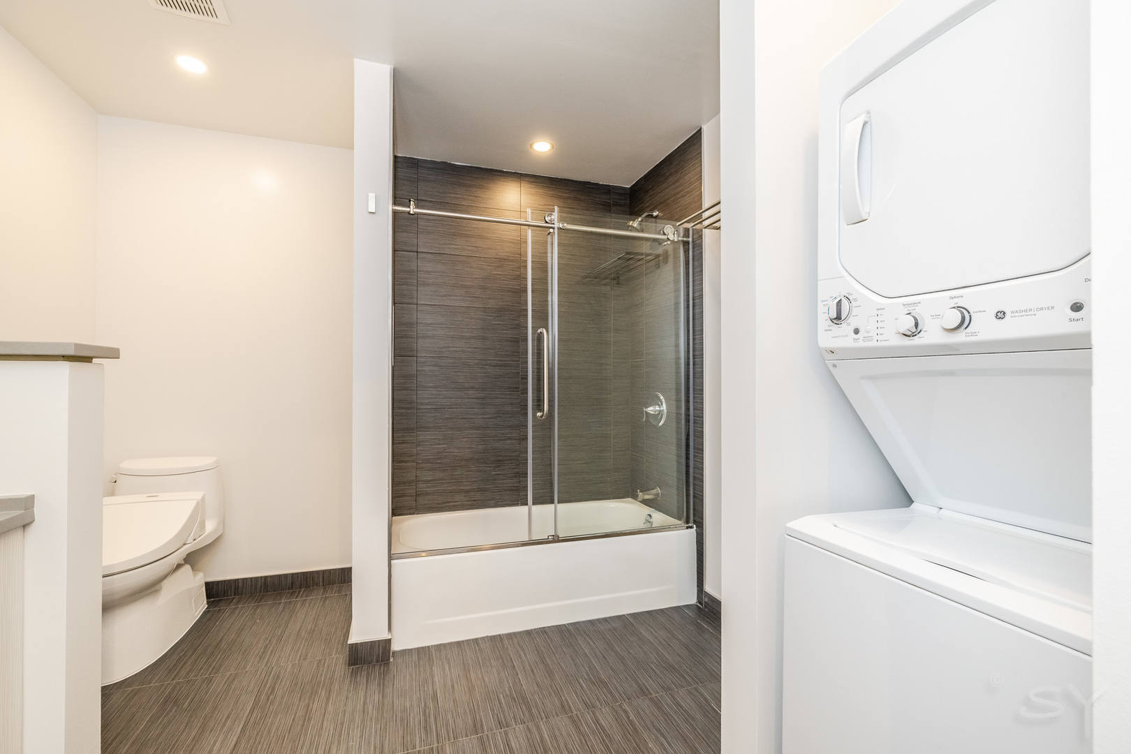 1021 South State Street, Unit 308 Chicago, IL 60605 - Photo 21 of 29