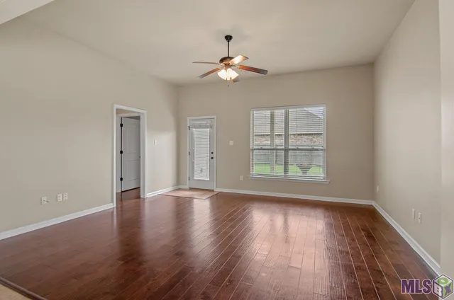 $2,100 | 17060 Enterprise Avenue, Prairieville, LA 70769