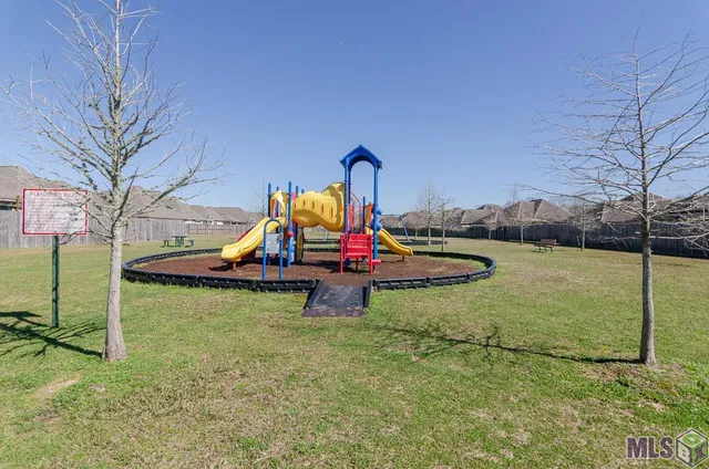 $2,100 | 17060 Enterprise Avenue, Prairieville, LA 70769