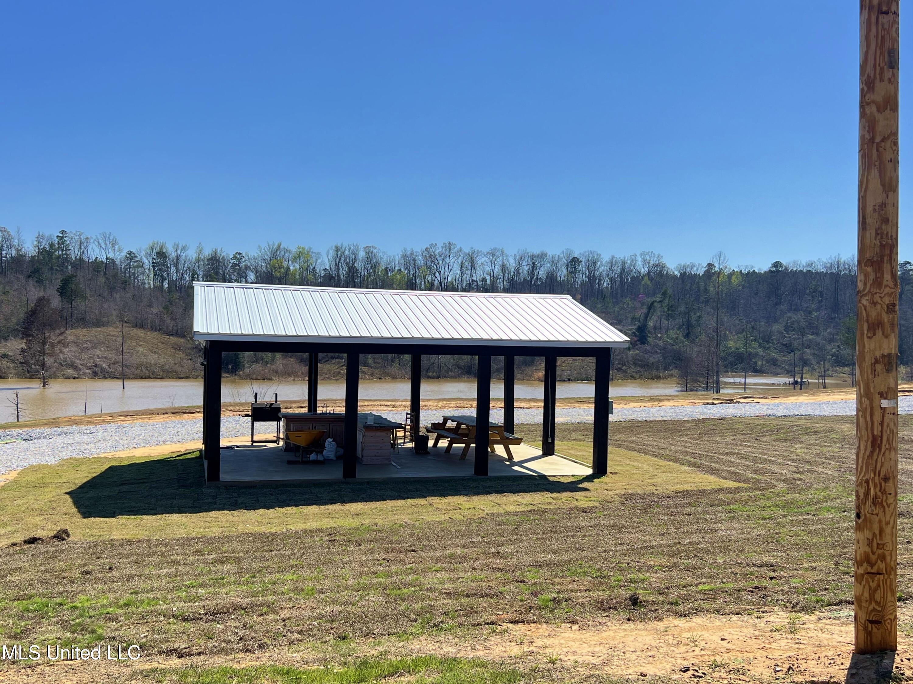 1100 Hendrix Road Coffeeville, MS 38922 - Photo 10 of 46 10703-09