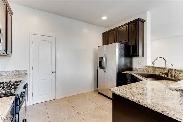 $2,494 | 6368 Joshuaville Drive, Las Vegas, NV 89122