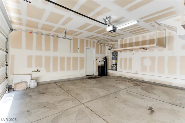 $2,494 | 6368 Joshuaville Drive, Las Vegas, NV 89122