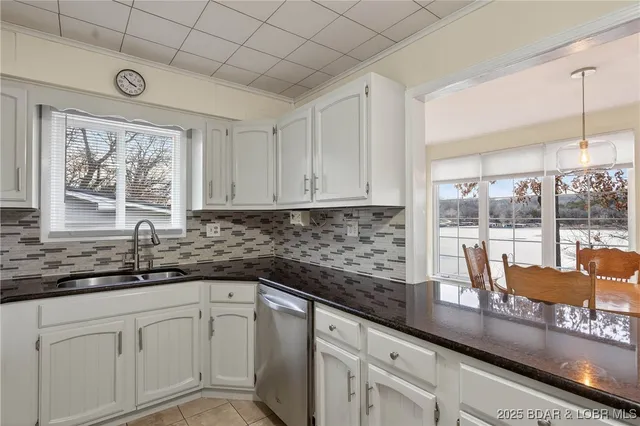 $479,900 | 29613 Turkey Cr Drive, Edwards, MO 65326