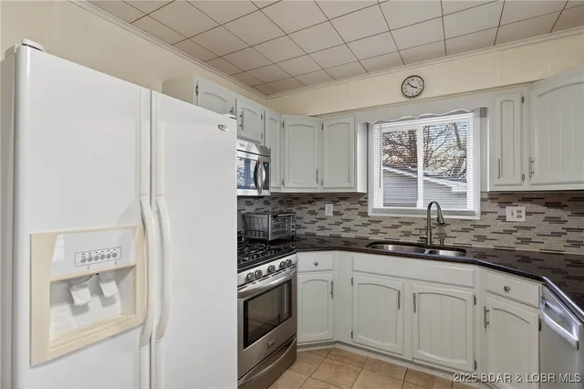 $479,900 | 29613 Turkey Cr Drive, Edwards, MO 65326