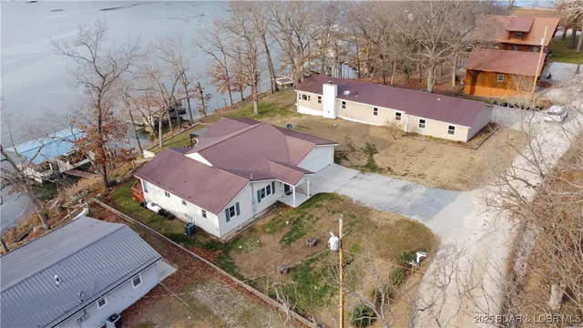 $479,900 | 29613 Turkey Cr Drive, Edwards, MO 65326