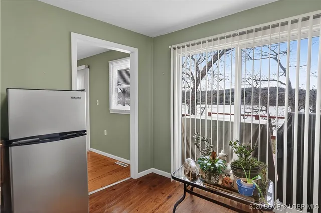 $479,900 | 29613 Turkey Cr Drive, Edwards, MO 65326